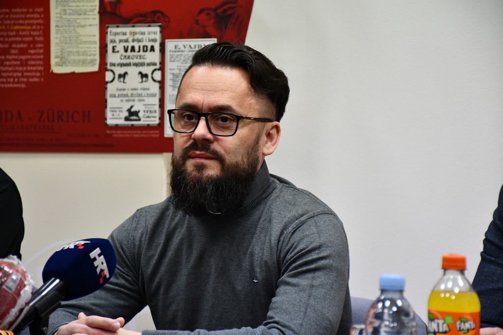 Vajda i Srednja škola Prelog Vajda i Srednja škola Prelog