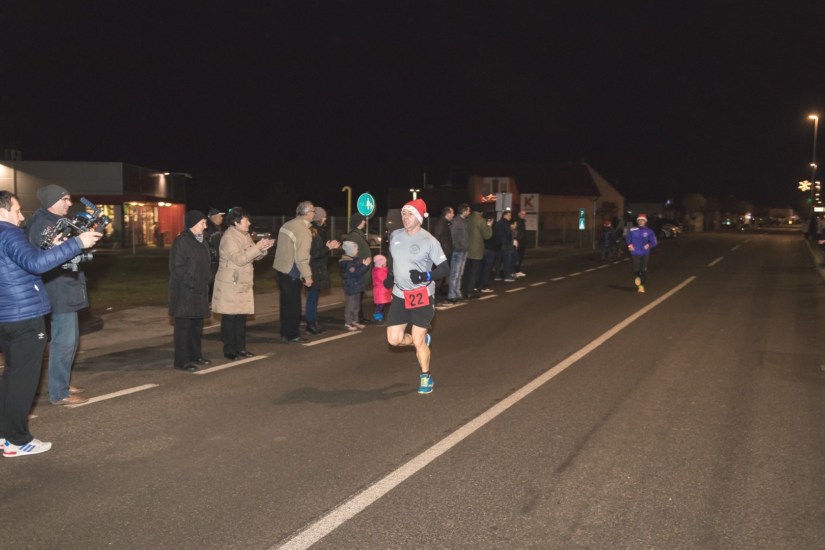 Sajam i božićna utrka privukli mnoštvo u centar Kotoribe