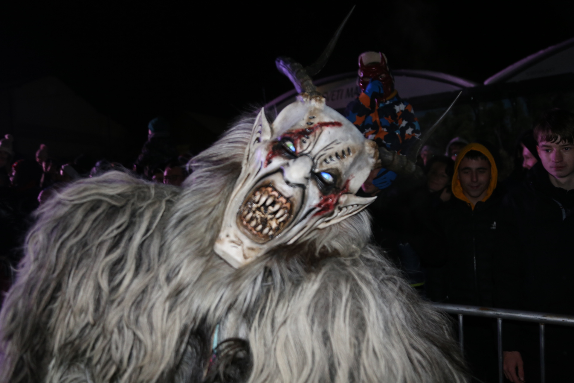 BILO JE ZANIMLJIVO Svetomartinski Krampuslauf opet oduševio brojne posjetitelje BILO JE ZANIMLJIVO Svetomartinski Krampuslauf opet oduševio brojne posjetitelje