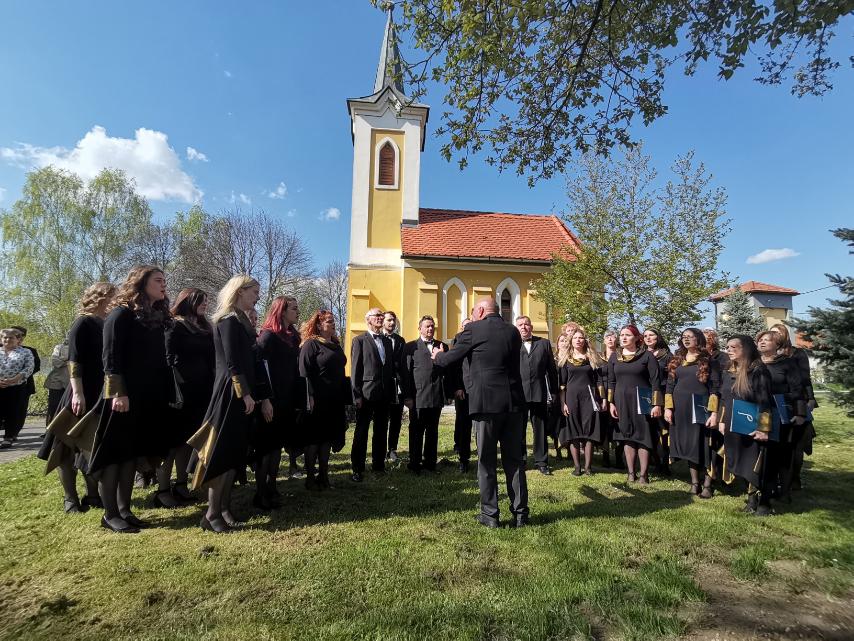 U Črečanu otkrivena bista Josipa Vrhovskog