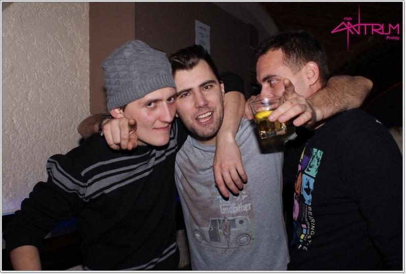 slika0086 Antrum (Subota, 19.1.2013) slika0086 Antrum (Subota, 19.1.2013)