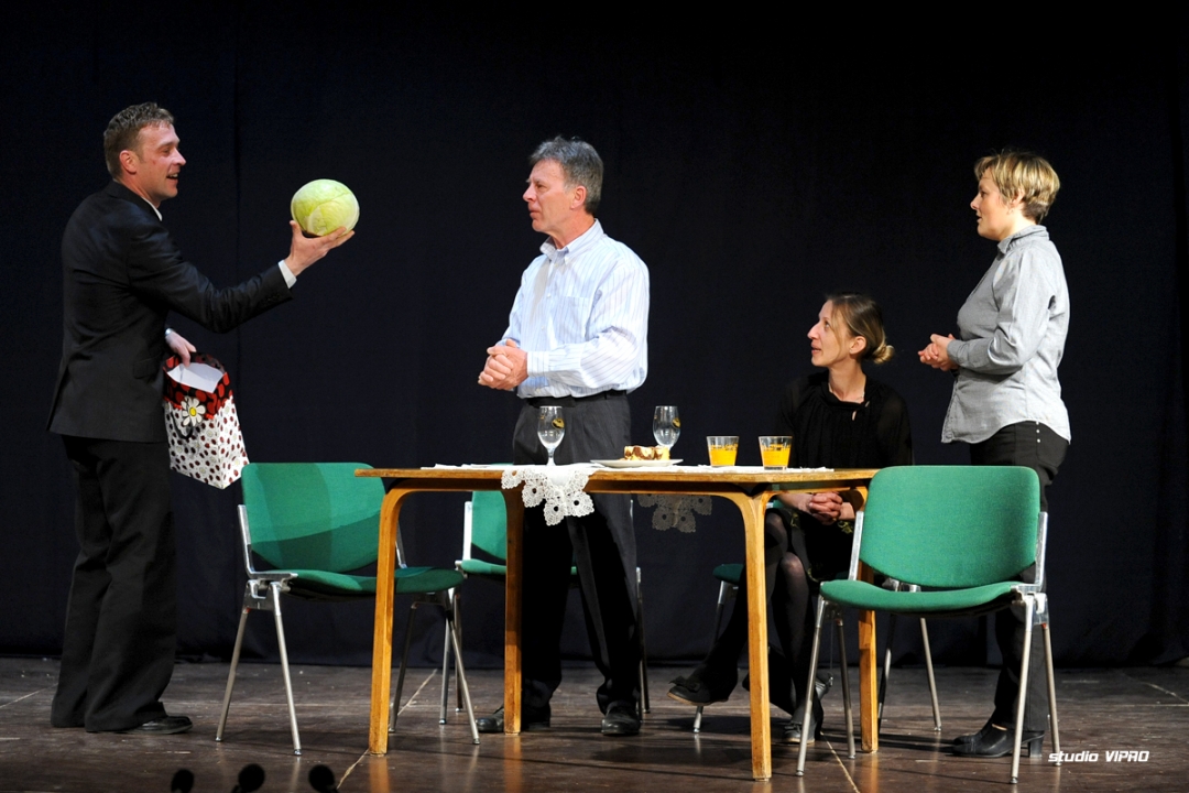 285311719005a6326501727