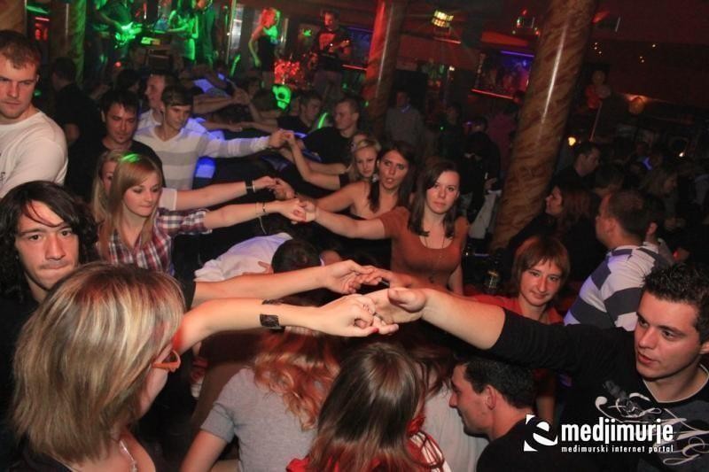 slika0111 Maraton (Subota, 8.10.2011) slika0111 Maraton (Subota, 8.10.2011)