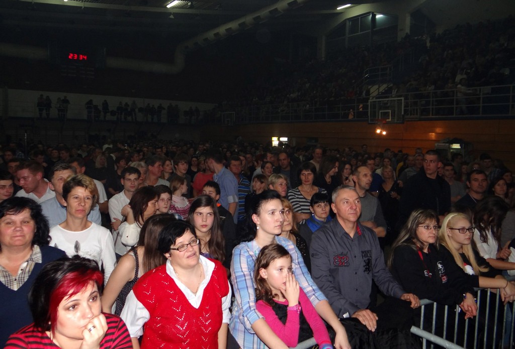 slika0023293341 Božićni koncert Radija 105 Selnica (Petak, 26.12.2014.)