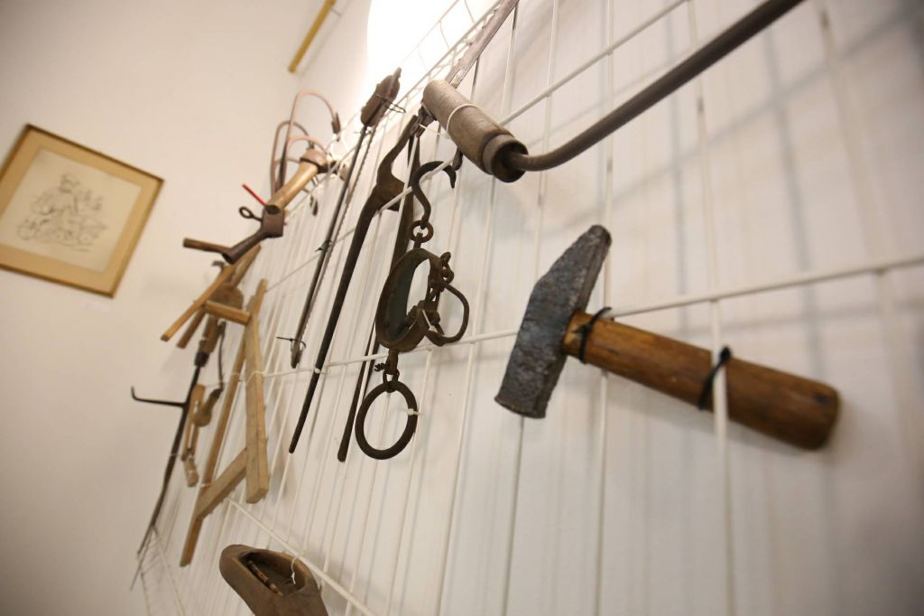 2747956210214090650037232100342