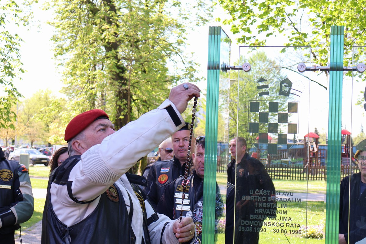POČAST Karavana iz Splita u Čakovcu odala počast nestalim i poginulim braniteljima u Domovinskom ratu