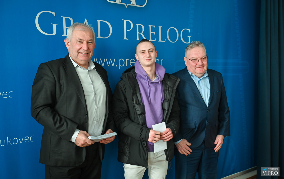 Nagrađeni uspješni učenici i studenti s područja Grada Preloga