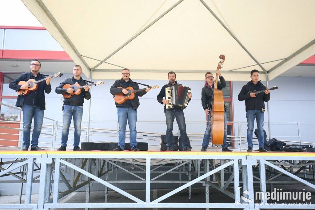 martinjesvetimartinnamuri016981