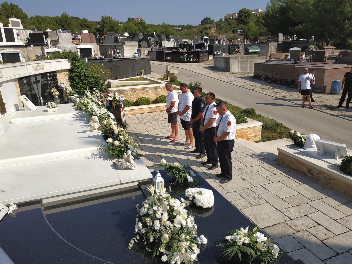 Siniša i Ivan, vatrogasci DVD-a Žiškovec, biciklirali 320 kilometara u čast kornatskih žrtava