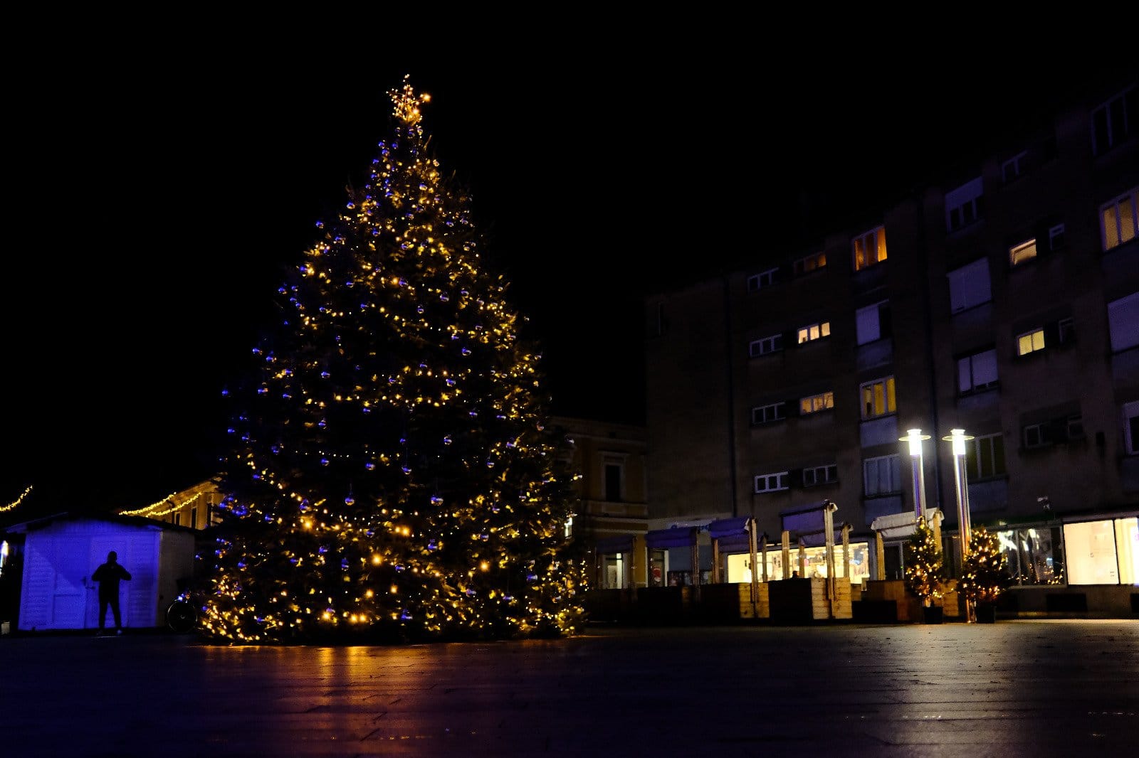 Čakovec zablistao zlatnim sjajem bezbroj žaruljica
