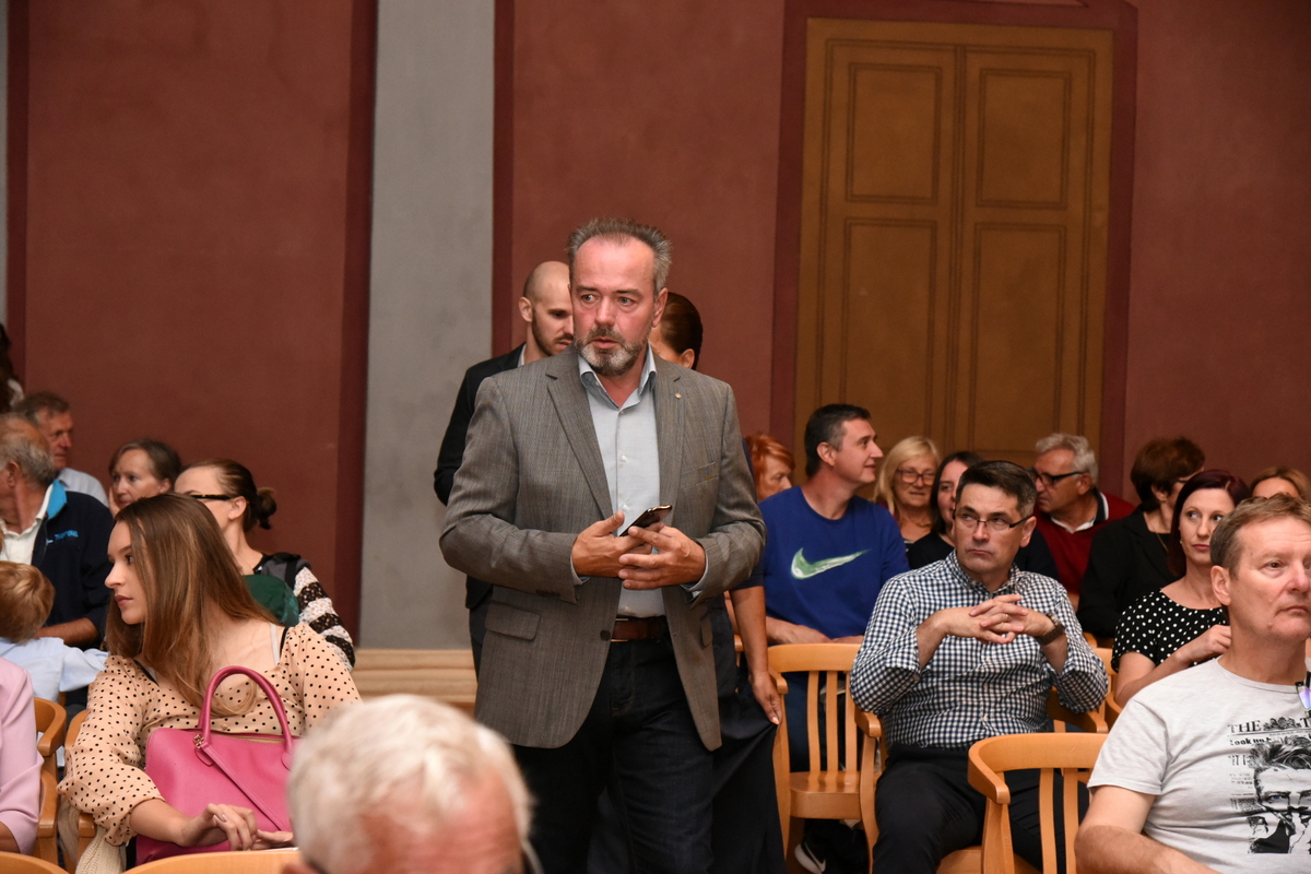 Urbanističko-arhitektonska izložba ‘UrboArhitektura 20+20’ u zgradi Scheier