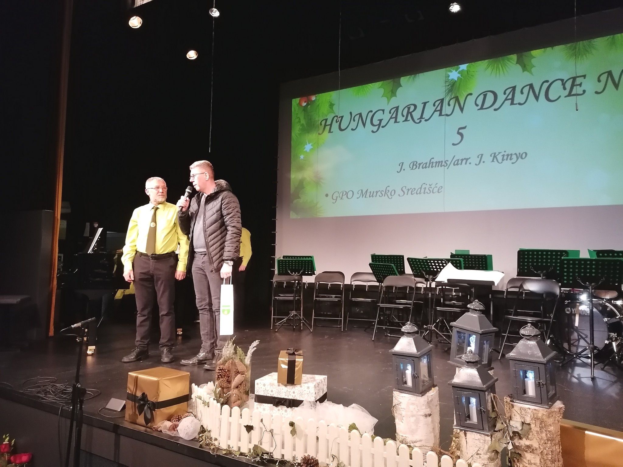 Božićni koncert Gradskog puhačkog orkestra M. Središće i ŽVS Ftičice KUD-a Mura