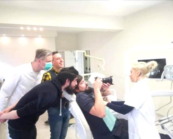 FOTO Čakovčanin Igor Baksa snimao video spot kojim se promovira oralna higijena