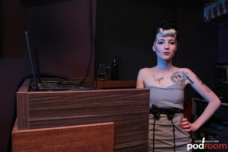 slika0013 Podroom (Petak, 7.12. – Trash & Burn Pin-up Calendar Party – 1.dio)