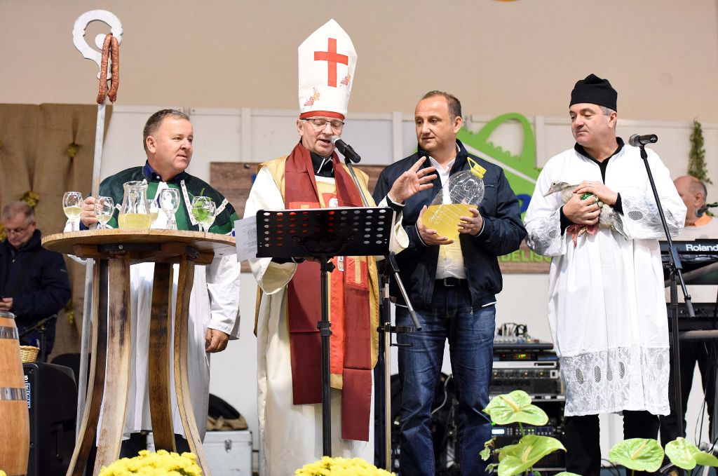 martinje201639389640