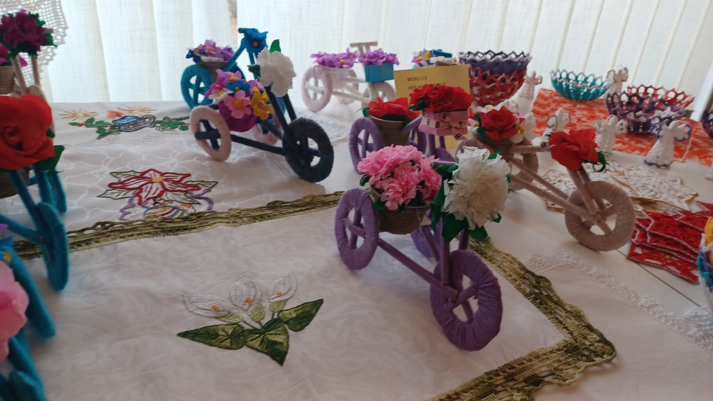 FOTO U tijeku je krasna Božićna izložba ručnih radova korisnika Doma za starije i nemoćne osobe u Čakovcu