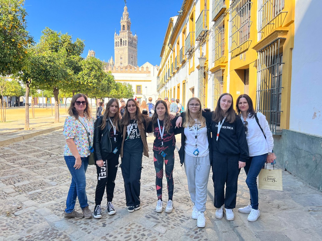 OŠ TOMAŠA GORIČANCA Učenice u pratnji svojih učiteljica posjetile Španjolsku