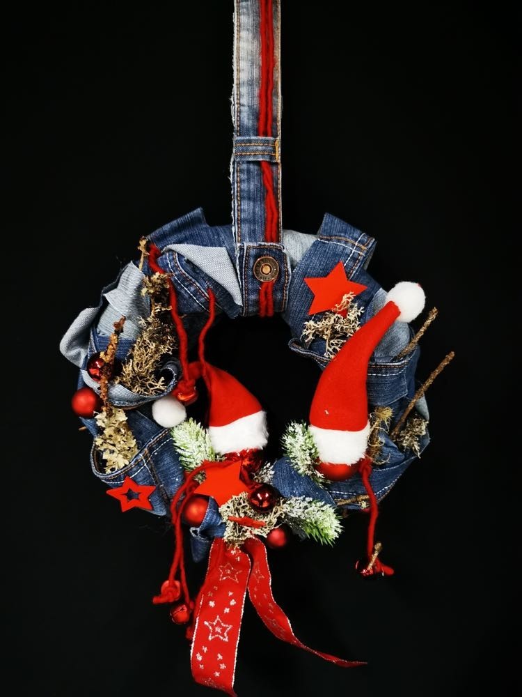 FOTO Profesorica Sabina Šegula iz Slovenije održala radionicu izrade adventskih dekoracija u Gospodarskoj školi Čakovec FOTO Profesorica Sabina Šegula iz Slovenije održala radionicu izrade adventskih dekoracija u Gospodarskoj školi Čakovec