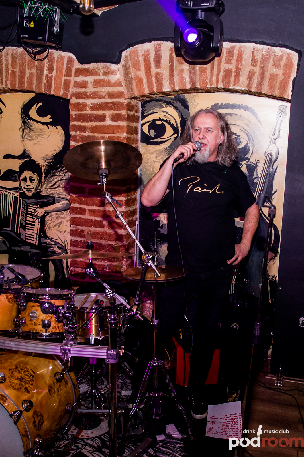 Crno Perje u Podroomu