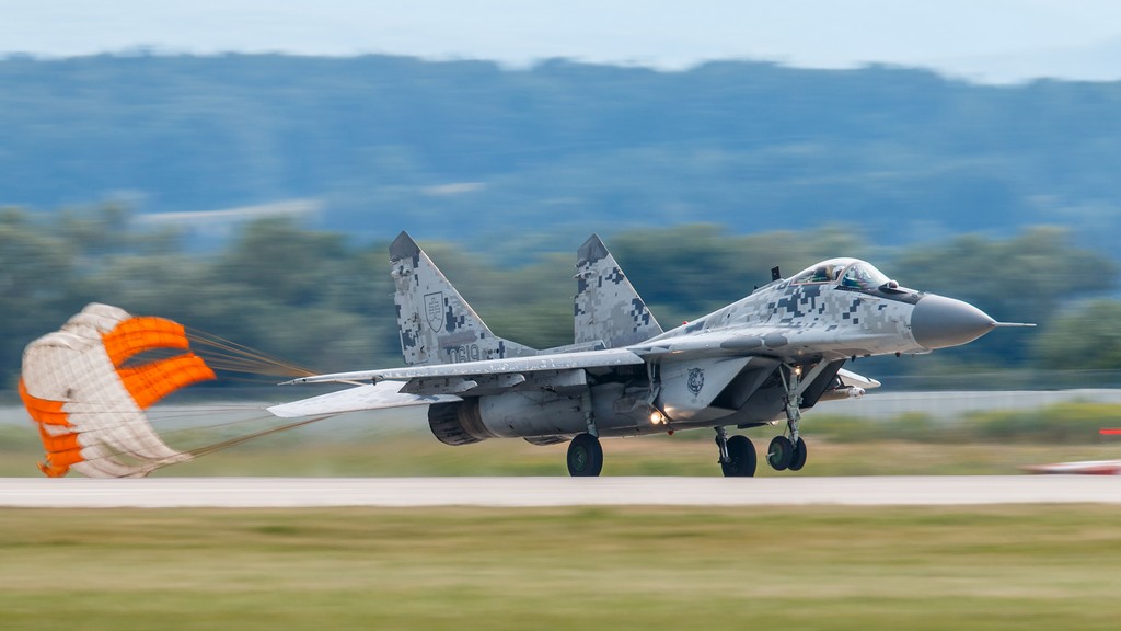 DANIJEL BLAŽEKA IZ ČEHOVCA Kako uhvatiti zrakoplov?