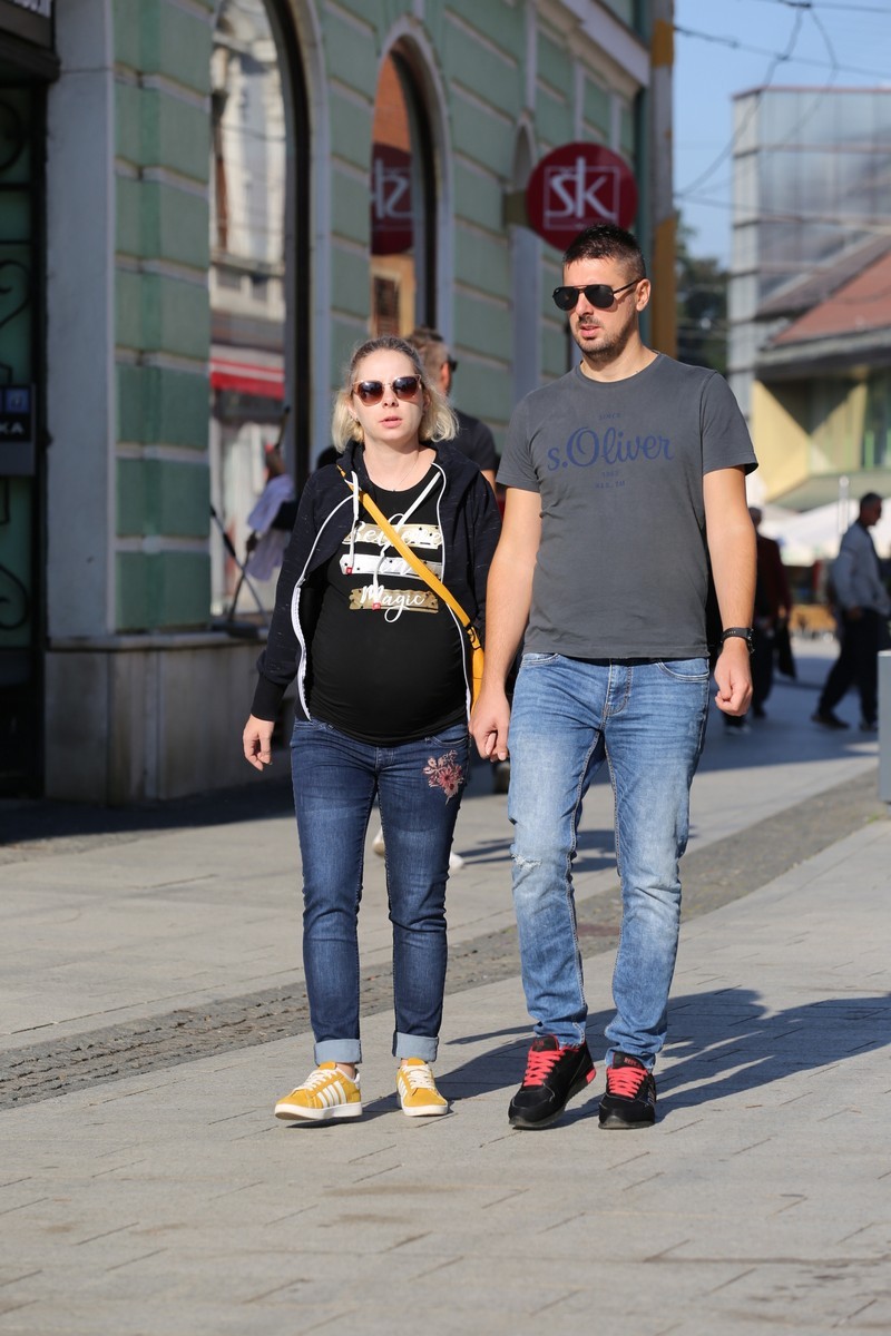 KLIKOM PO ČAKOVCU Zadnji trzajevi ljeta u gradu, evo koga smo sve sreli