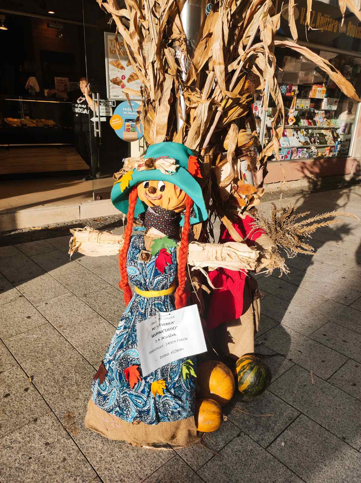 ČAKOVEC Jesenske umjetničke instalacije uljepšale središte grada