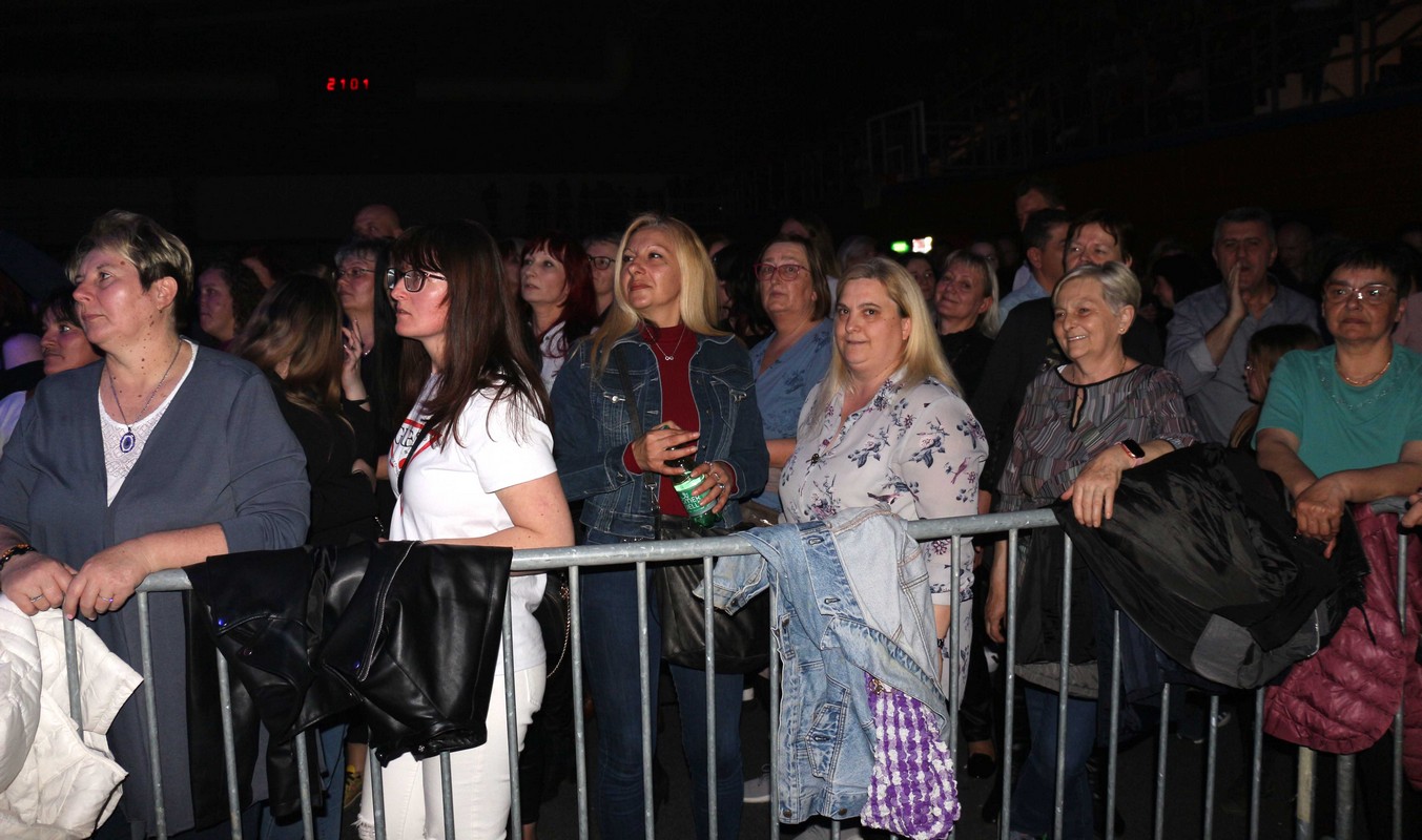 Neda Ukraden i grupa Vigor