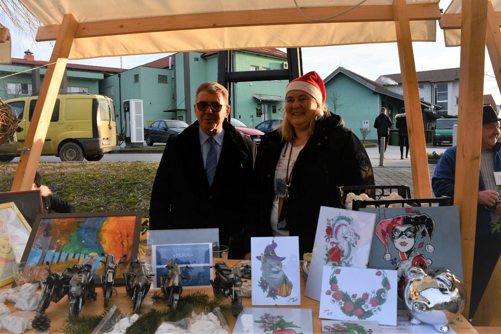 Blagdansko ozračje osjećalo se na svakom koraku najsjevernijeg grada