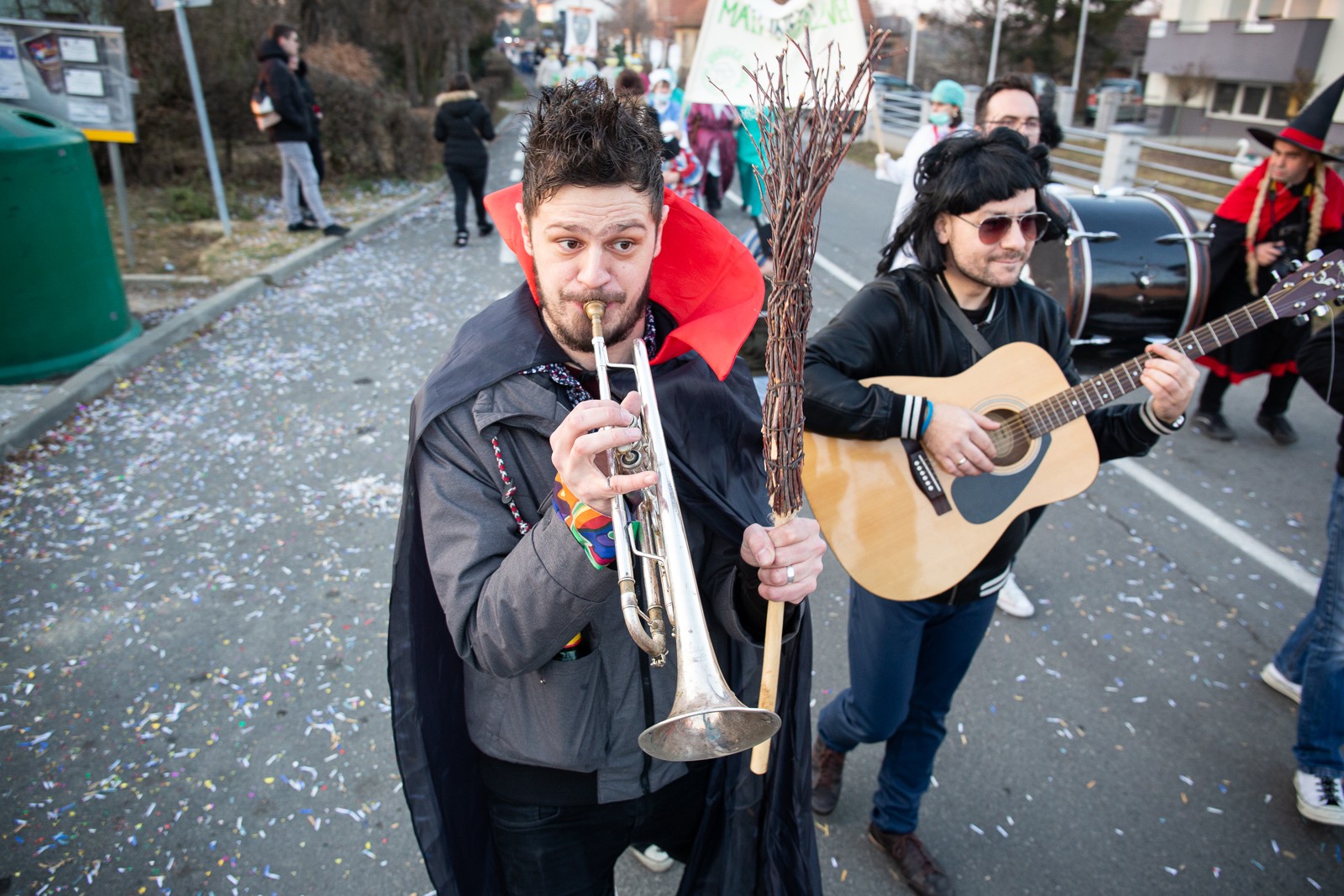 DOMIŠLJATE MAŠKARE U ZASADBREGU Bolničari, vještice, Škoti…