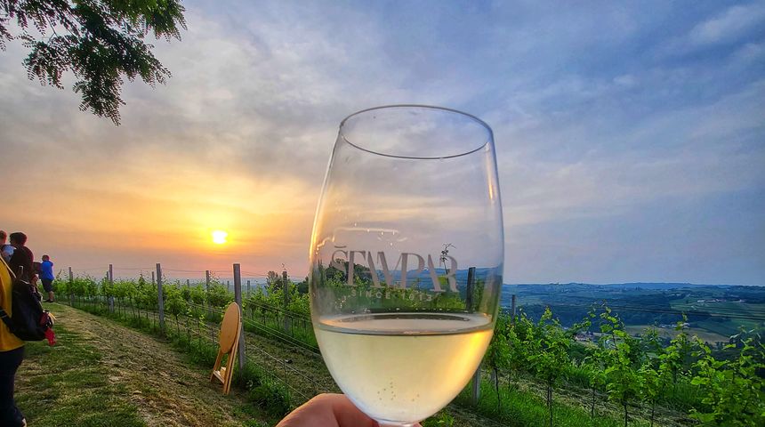 FOTO I VIDEO Pogledajte kako je bilo na nezaboravnom dočeku ljeta na Mađerkinom bregu