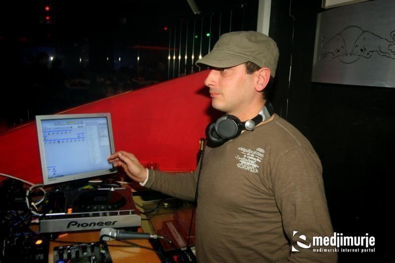 Diana (Subota, 3.12.2011) Diana (Subota, 3.12.2011)