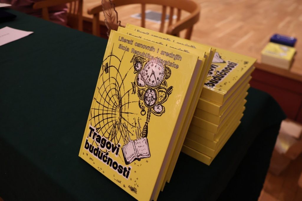 MLADI PISCI Predstavljen zbornik dječjih literarnih radova Tragovi budućnosti