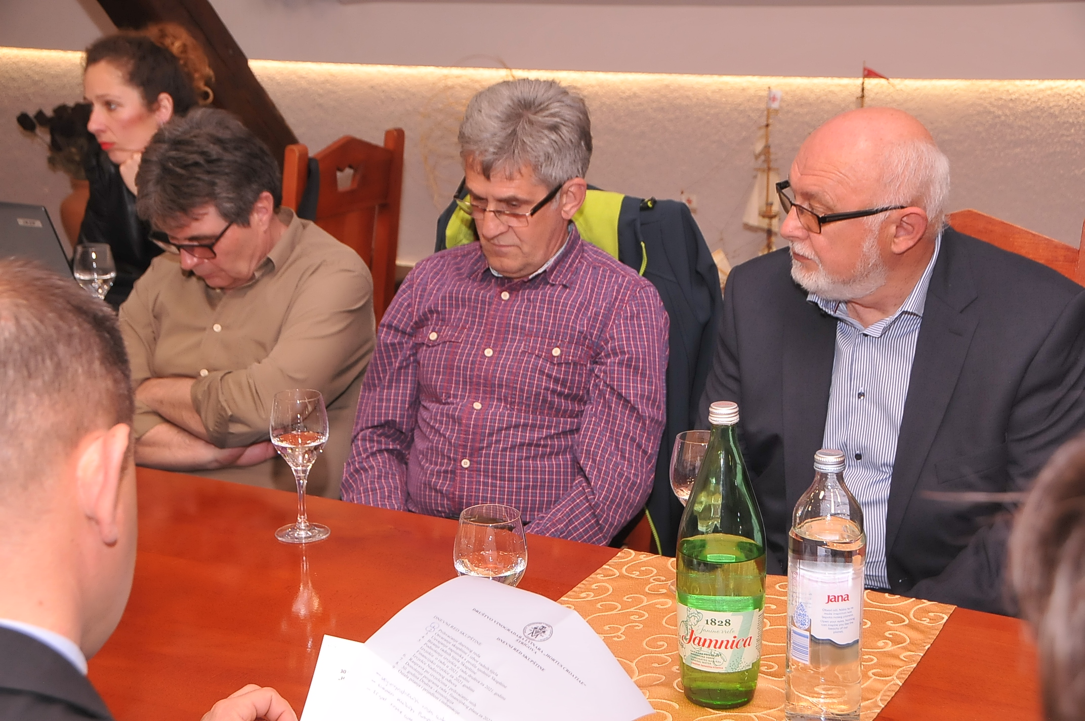 DRUŠTVO ‘HORTUS CROATIAE’ SLAVI 30 GODINA Ponosni na prvih 30, s novim elanom kroče u budućnost DRUŠTVO ‘HORTUS CROATIAE’ SLAVI 30 GODINA Ponosni na prvih 30, s novim elanom kroče u budućnost