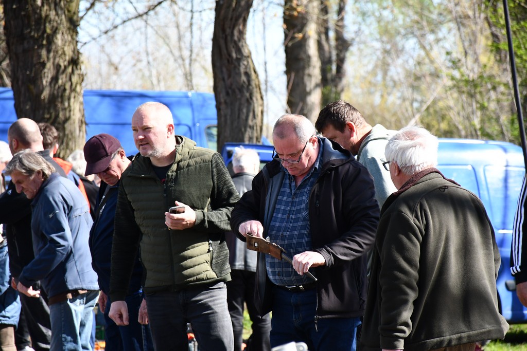 Proljetne temperature izmamile brojne posjetitelje na sajam u Čakovcu