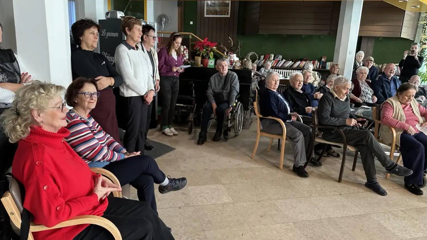 ADVENTSKO DRUŽENJE Inner Wheel klub Čakovec posjetio Dom za starije i nemoćne osobe (4)