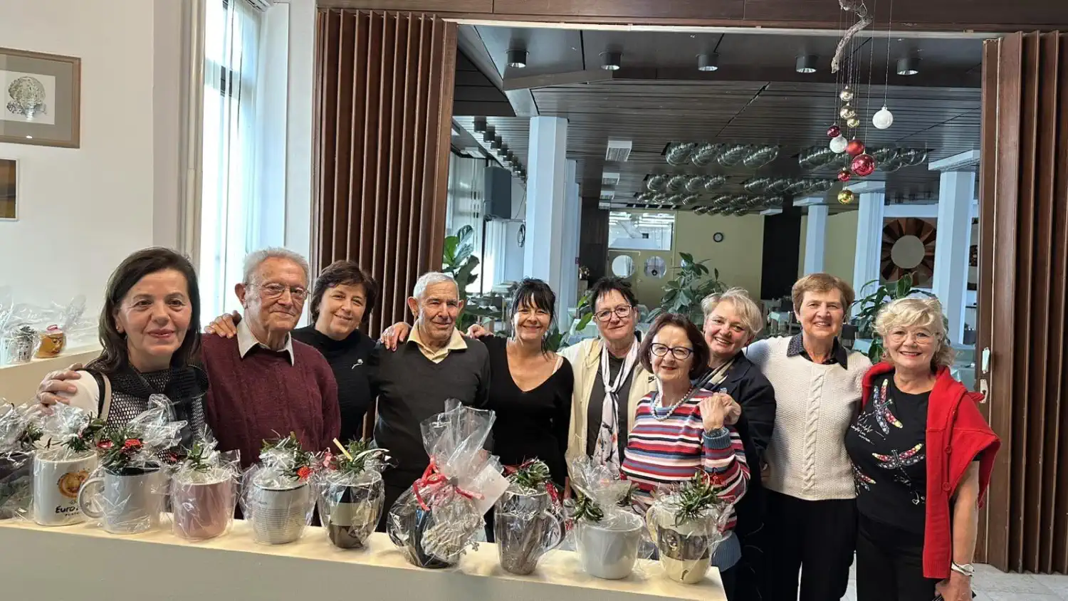 ADVENTSKO DRUŽENJE Inner Wheel klub Čakovec posjetio Dom za starije i nemoćne osobe (6)