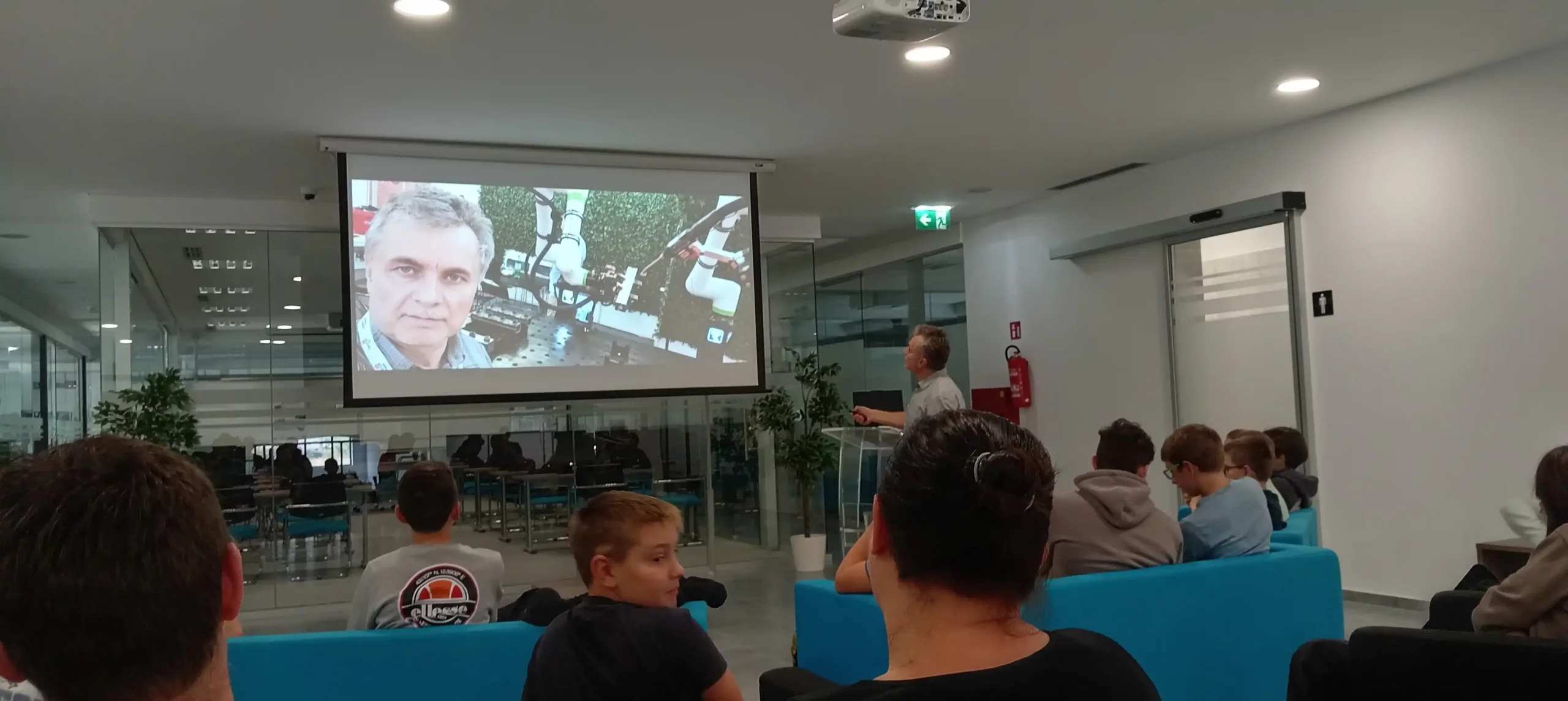 AEROKLUB MEĐIMURJE Mladi modelari na STEM radionici Od Nacrta do Leta (17)