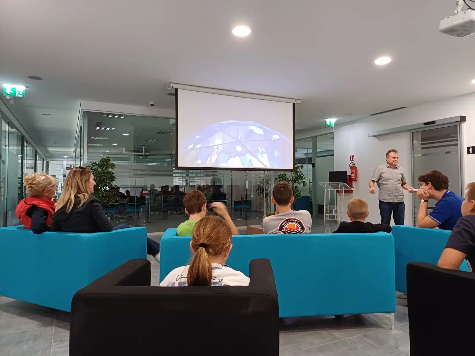 AEROKLUB MEĐIMURJE Mladi modelari na STEM radionici Od Nacrta do Leta (23)