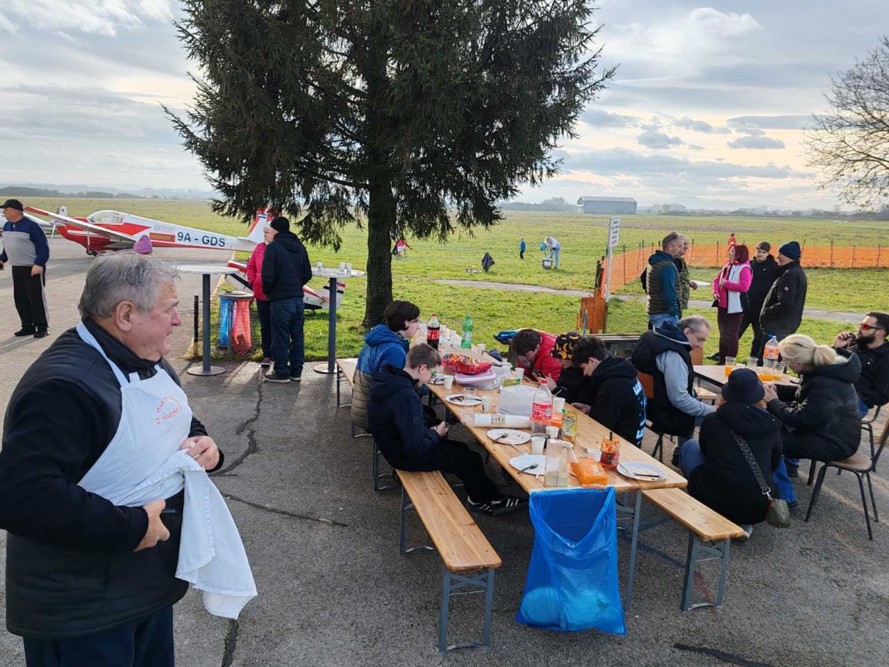 AEROKLUB MEĐIMURJE Spektakl u Pribislavcu raketni modeli i roštilj MasterŠTEF ekipe (13) AEROKLUB MEĐIMURJE Spektakl u Pribislavcu raketni modeli i roštilj MasterŠTEF ekipe (13)