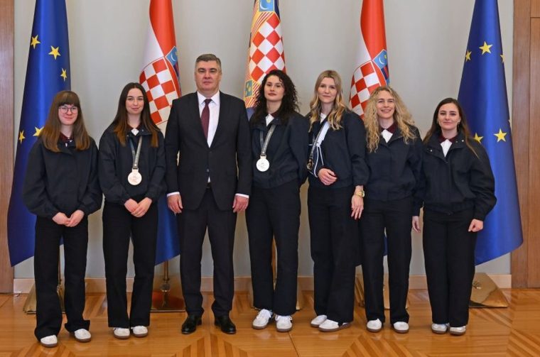 ANJA OKREŠA Sudjelovala na svečanom prijemu kod predsjednika povodom povijesnog uspjeha u Tokiju (2)