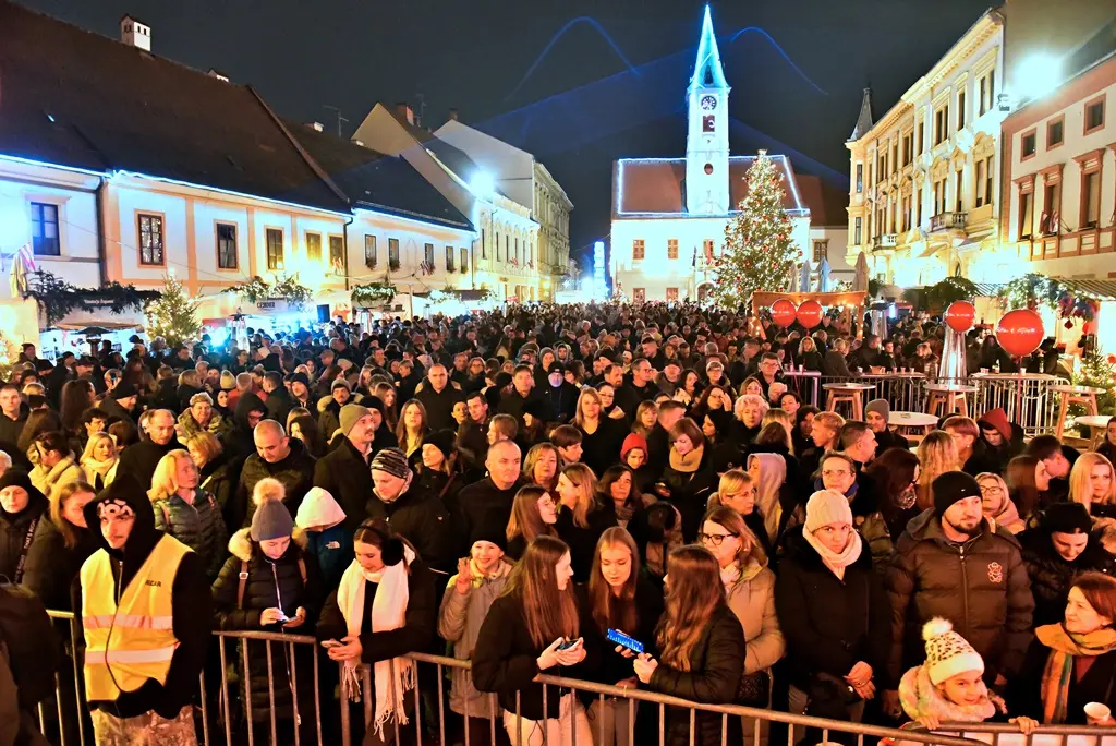 Advent Varaždin Nina Badrić (2) Advent Varaždin Nina Badrić (2)