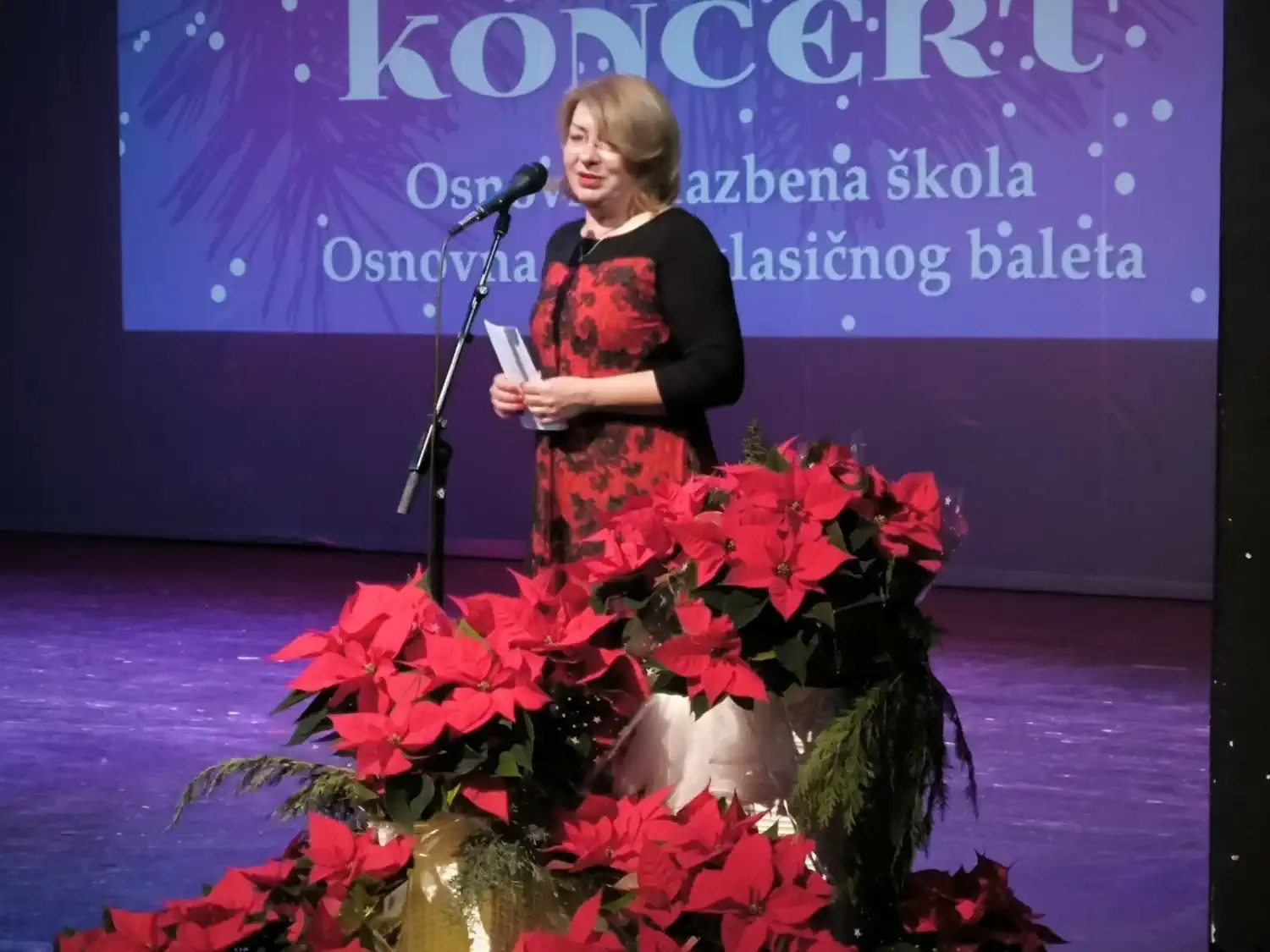 Adventski koncert Umjetničke škole Miroslav Magdalenić Blagdanska čarolija u Čakovcu (13) Adventski koncert Umjetničke škole Miroslav Magdalenić Blagdanska čarolija u Čakovcu (13)