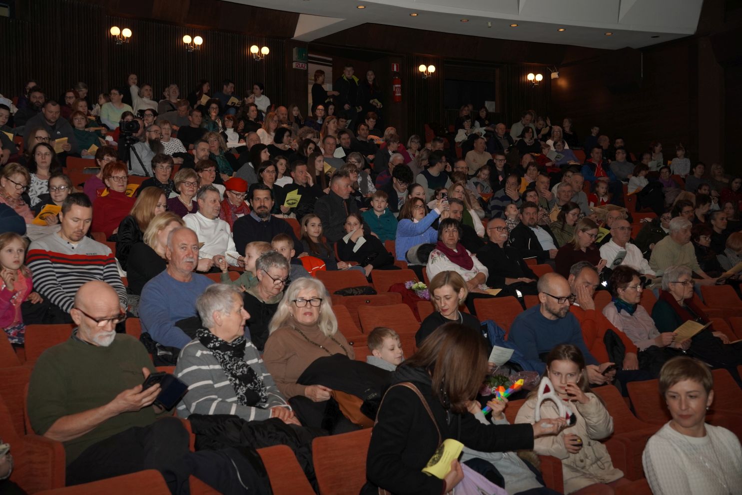 Adventski koncert Umjetničke škole Miroslava Magdalenića Čakovec (10) Adventski koncert Umjetničke škole Miroslava Magdalenića Čakovec (10)