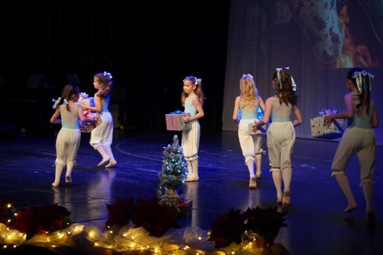 Adventski koncert Umjetničke škole Miroslava Magdalenića Čakovec (18)