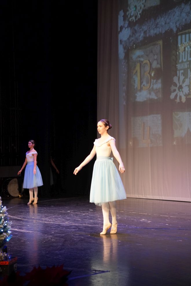 Adventski koncert Umjetničke škole Miroslava Magdalenića Čakovec (24) Adventski koncert Umjetničke škole Miroslava Magdalenića Čakovec (24)