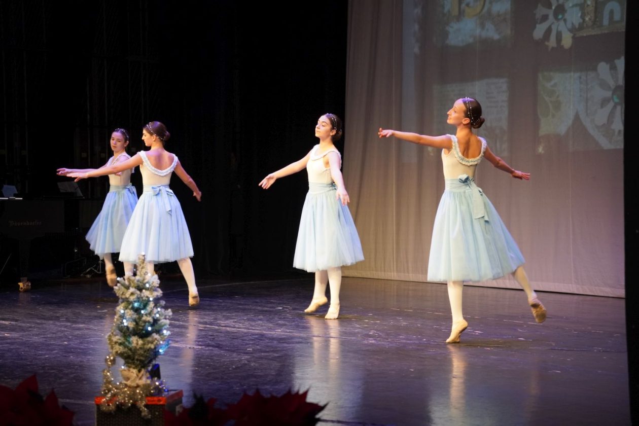 Adventski koncert Umjetničke škole Miroslava Magdalenića Čakovec (26)