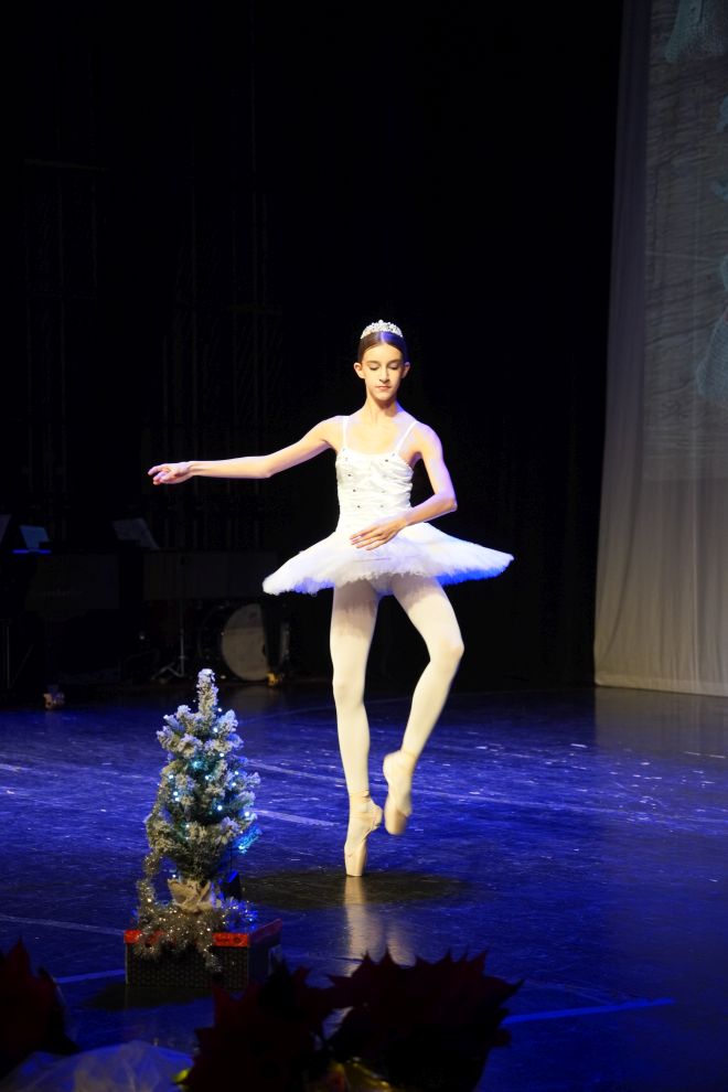 Adventski koncert Umjetničke škole Miroslava Magdalenića Čakovec (28) Adventski koncert Umjetničke škole Miroslava Magdalenića Čakovec (28)