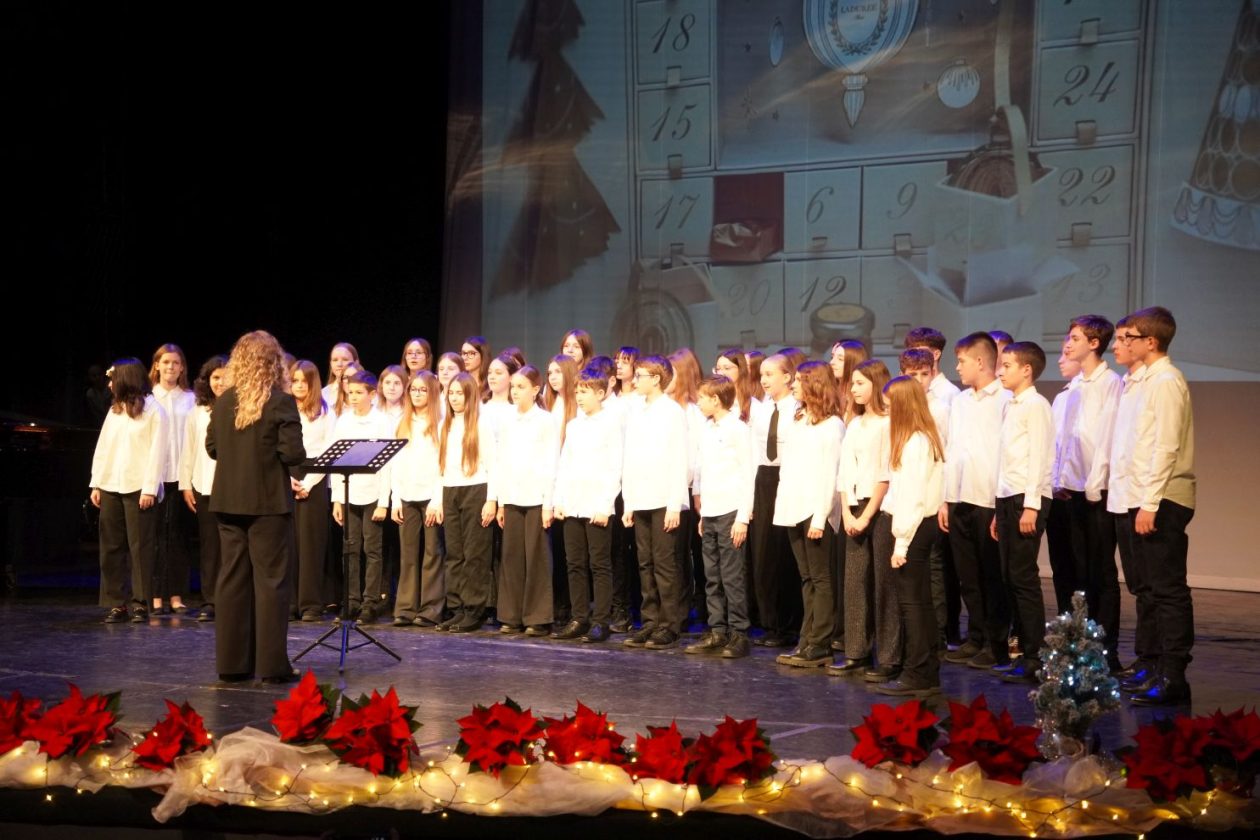 Adventski koncert Umjetničke škole Miroslava Magdalenića Čakovec (34)