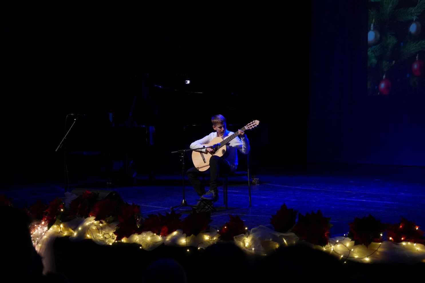 Adventski koncert Umjetničke škole Miroslava Magdalenića Čakovec (43) Adventski koncert Umjetničke škole Miroslava Magdalenića Čakovec (43)