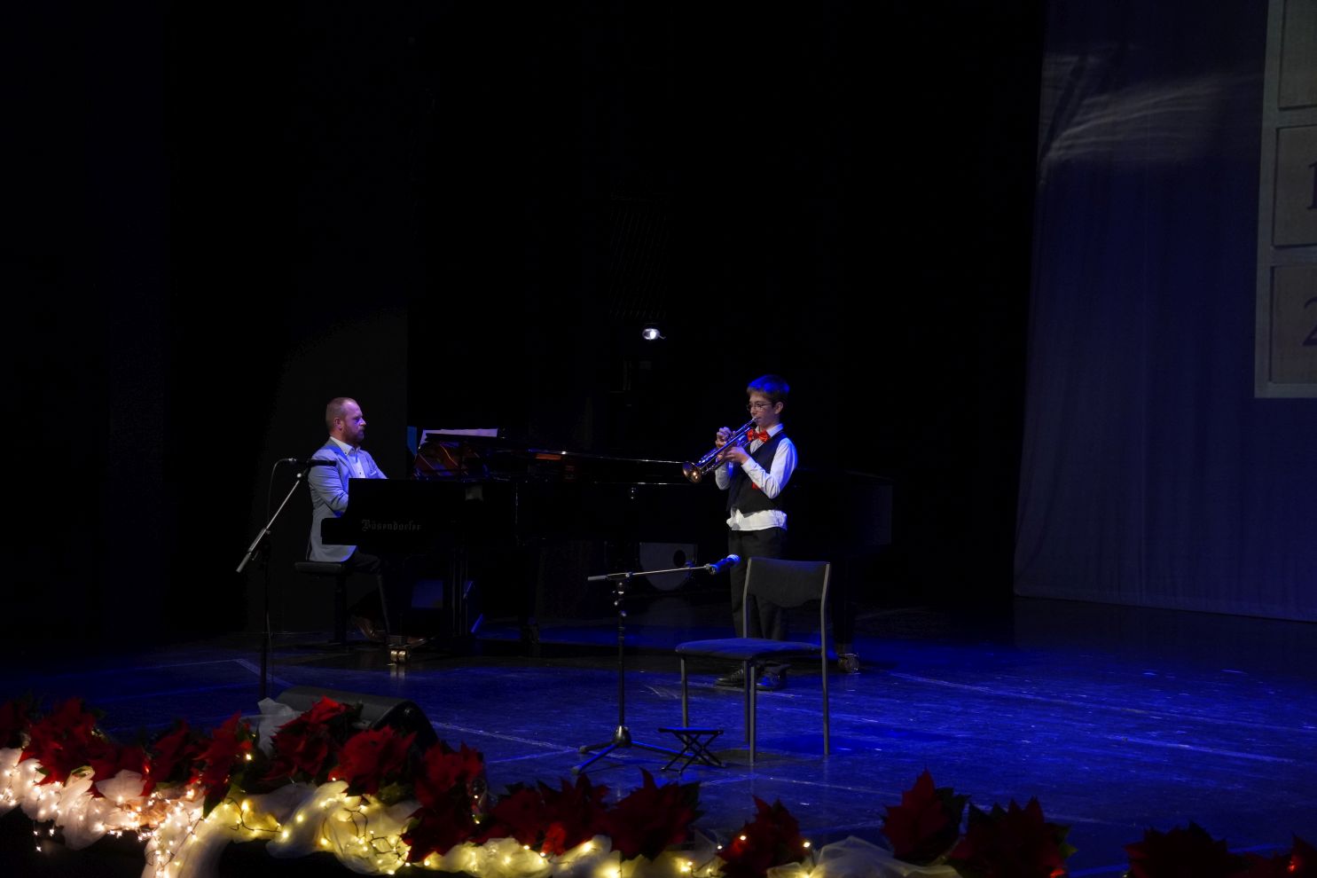 Adventski koncert Umjetničke škole Miroslava Magdalenića Čakovec (50) Adventski koncert Umjetničke škole Miroslava Magdalenića Čakovec (50)